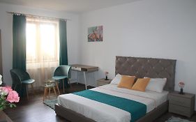 Studio Turquoise Victoria